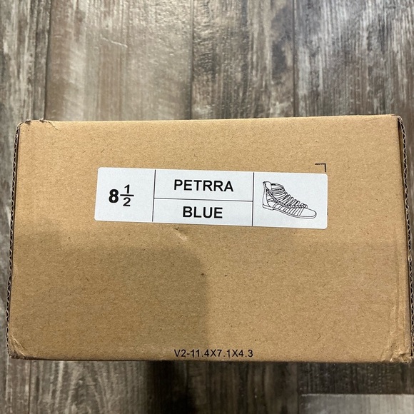 Journee Collection Navy and Tan Strappy Sandals Size 8.5 - Picture 8 of 12